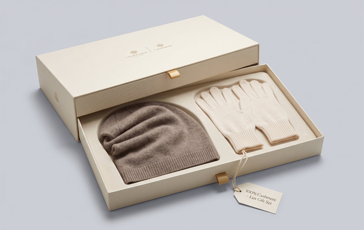 Brushed cashmere gloves and beanie giftset